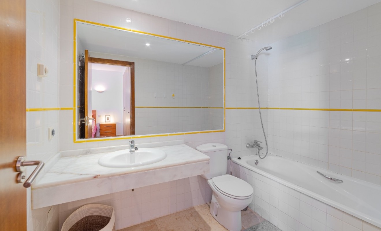 Revente - Appartement - Punta Prima