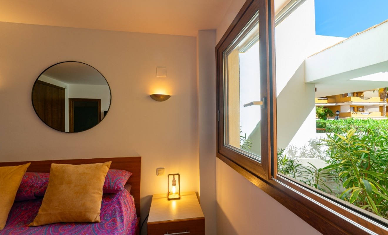 Revente - Appartement - Punta Prima