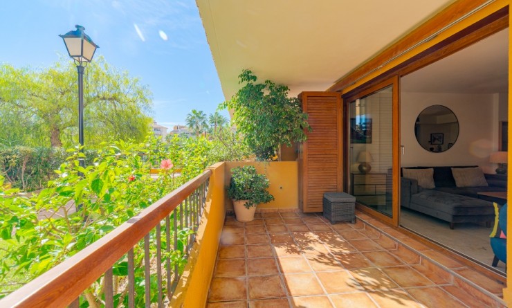 Revente - Appartement - Punta Prima