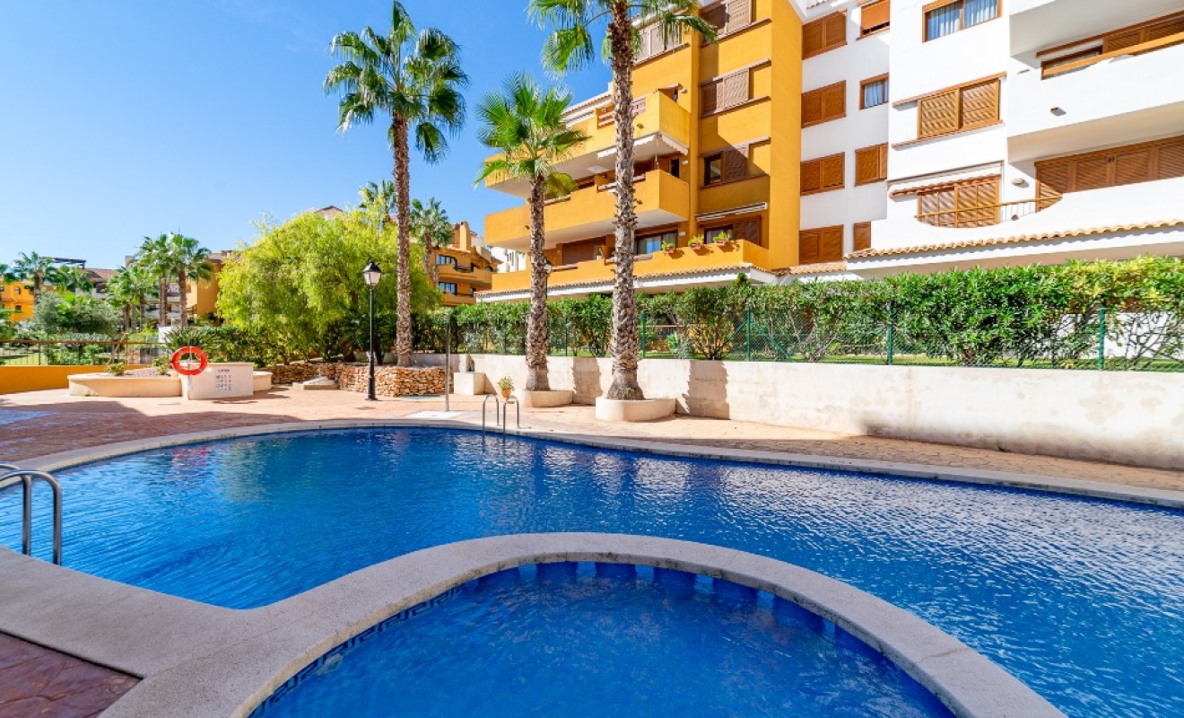 Revente - Appartement - Punta Prima