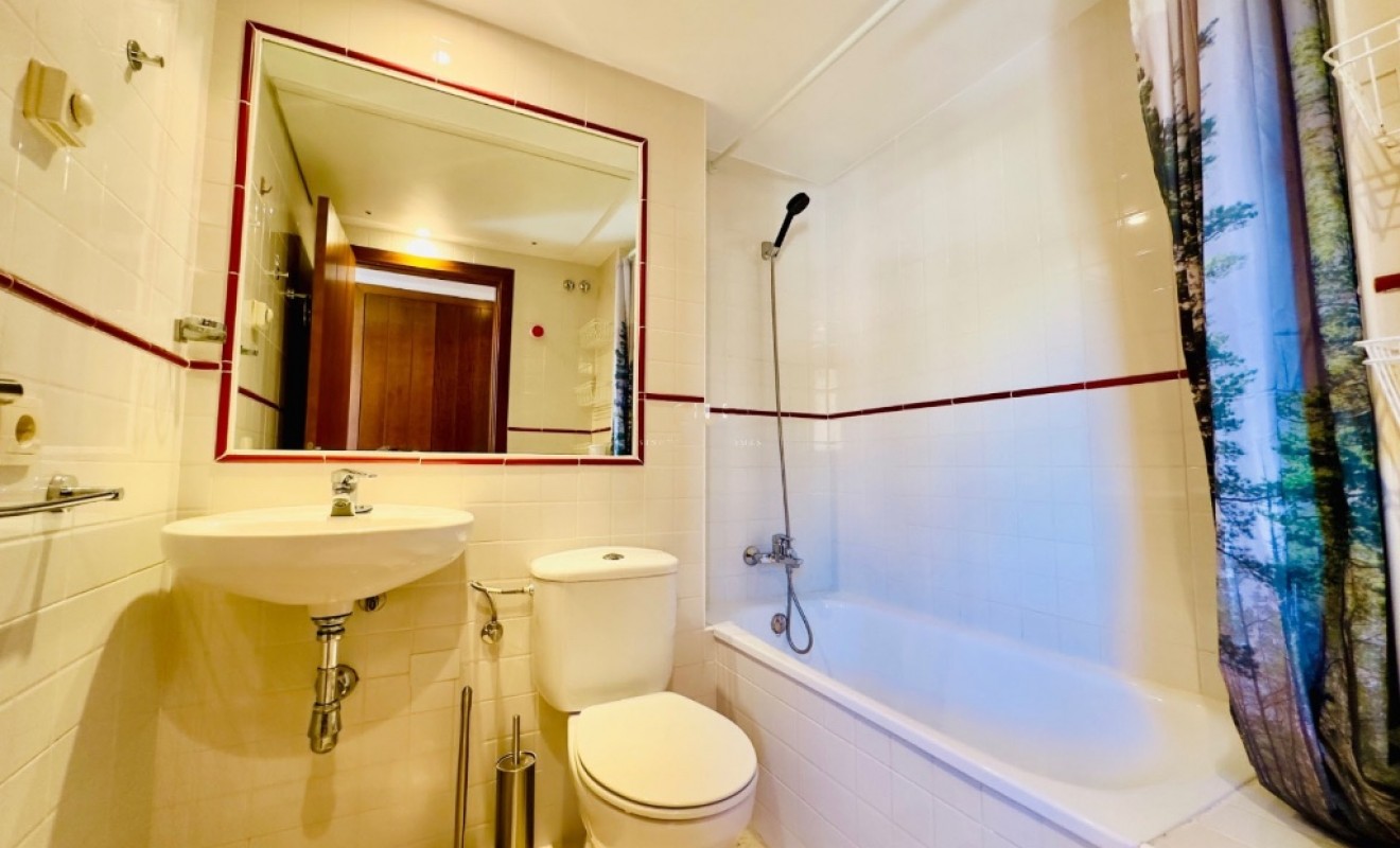 Revente - Appartement - Punta Prima