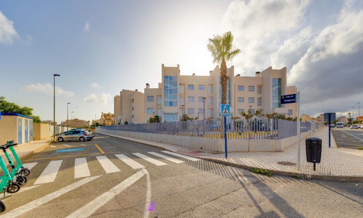 Sale - Apartment - Orihuela Costa - Villamartín