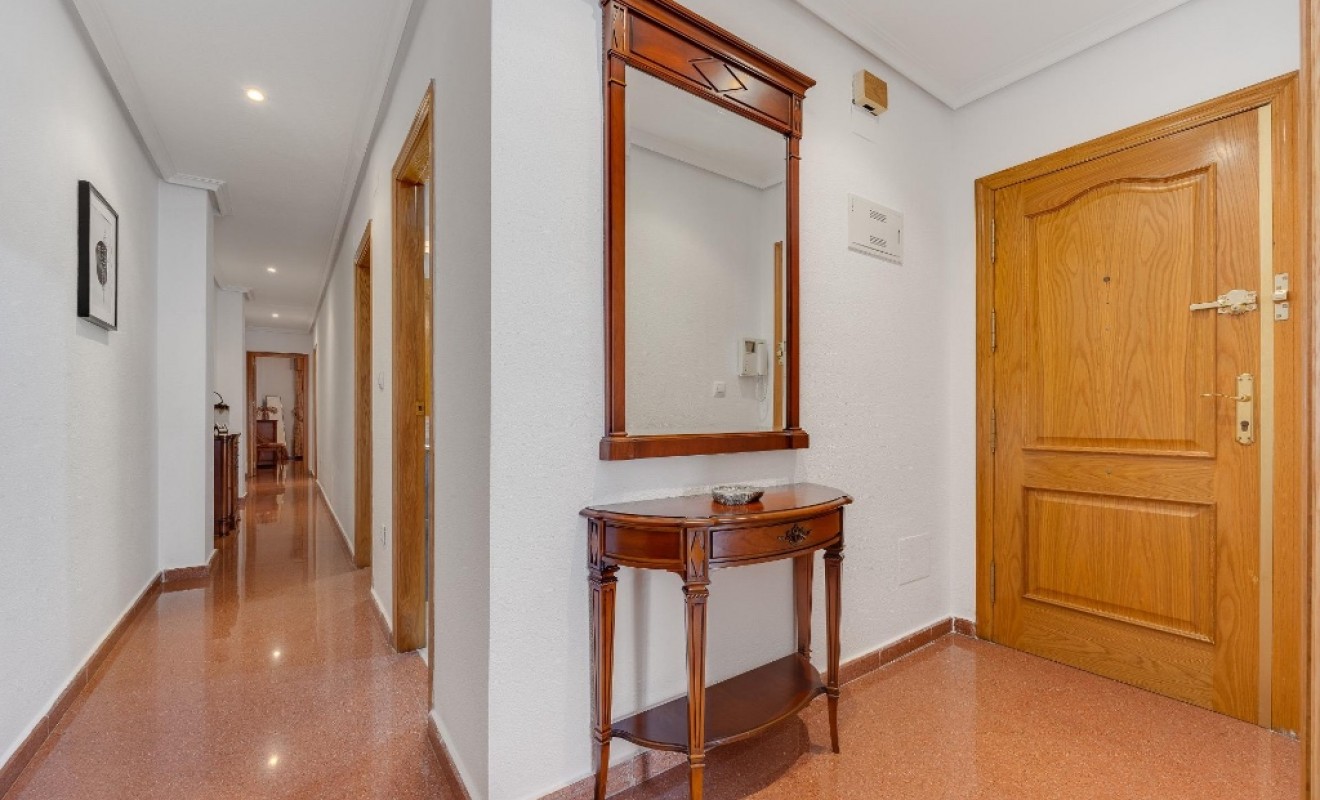 Wederverkoop - Appartement - Torrevieja - torrevieja