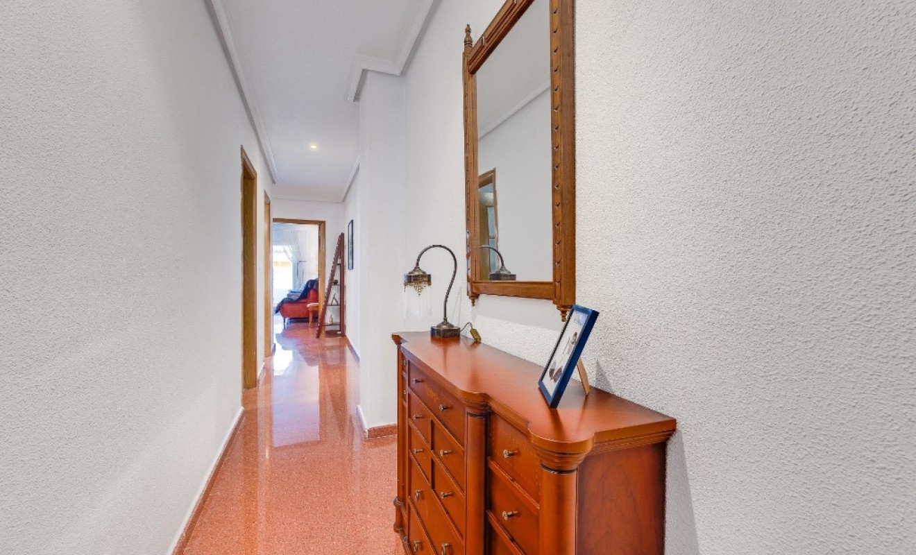 Wederverkoop - Appartement - Torrevieja - torrevieja