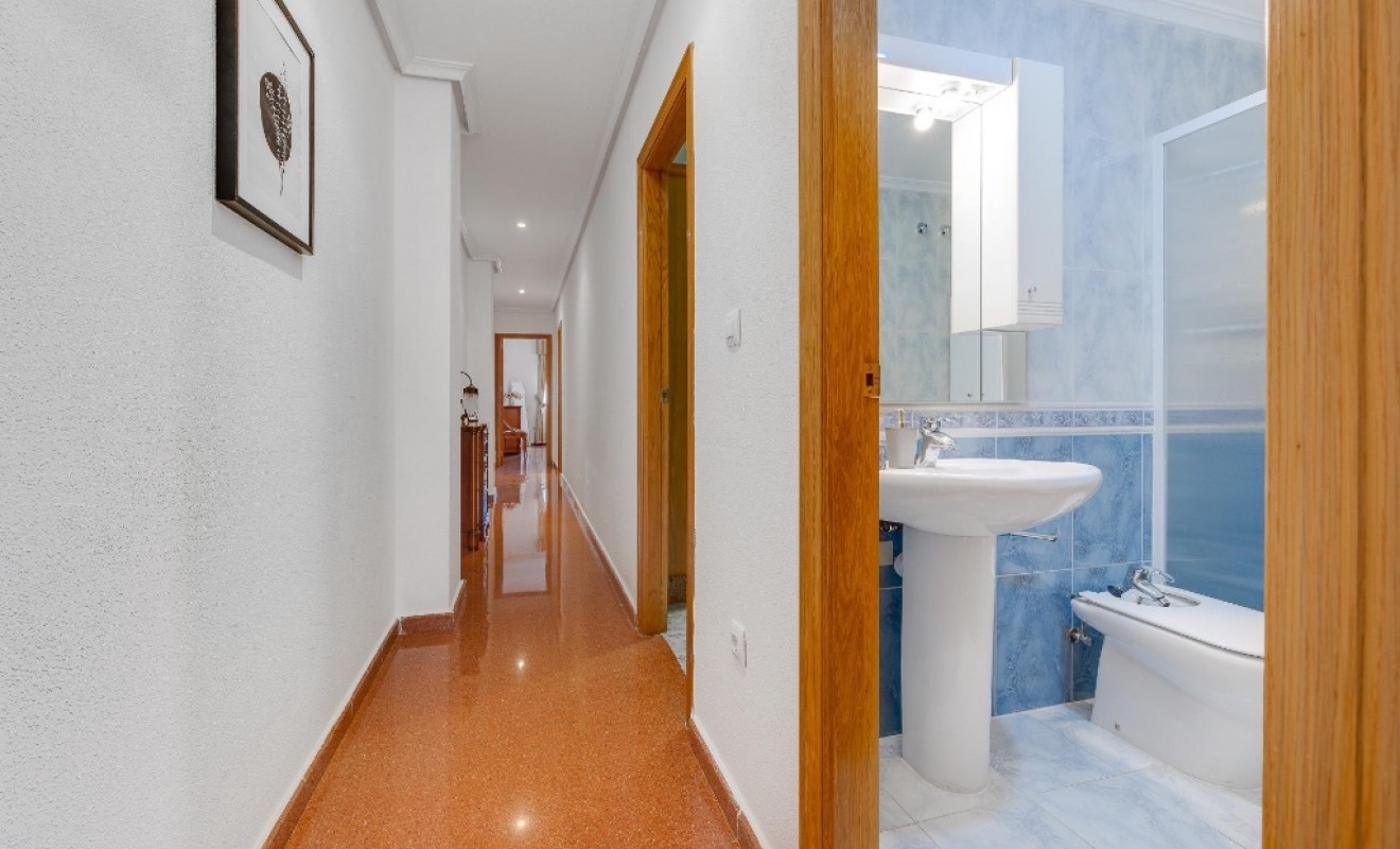 Wederverkoop - Appartement - Torrevieja - torrevieja