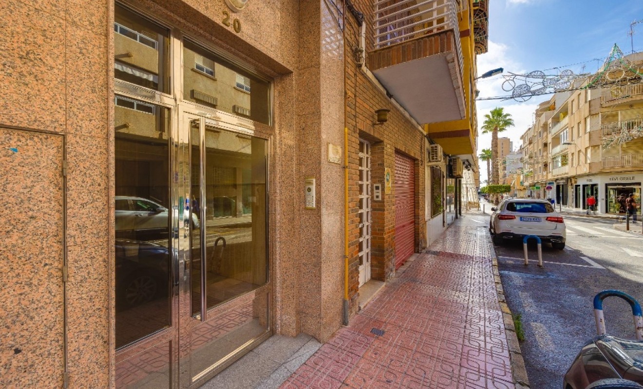 Wederverkoop - Appartement - Torrevieja - torrevieja