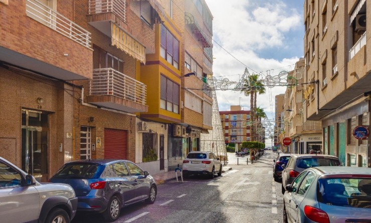 Wederverkoop - Appartement - Torrevieja - torrevieja