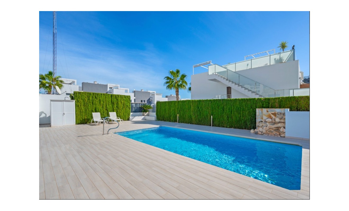 Sale - Townhouse - Punta Prima