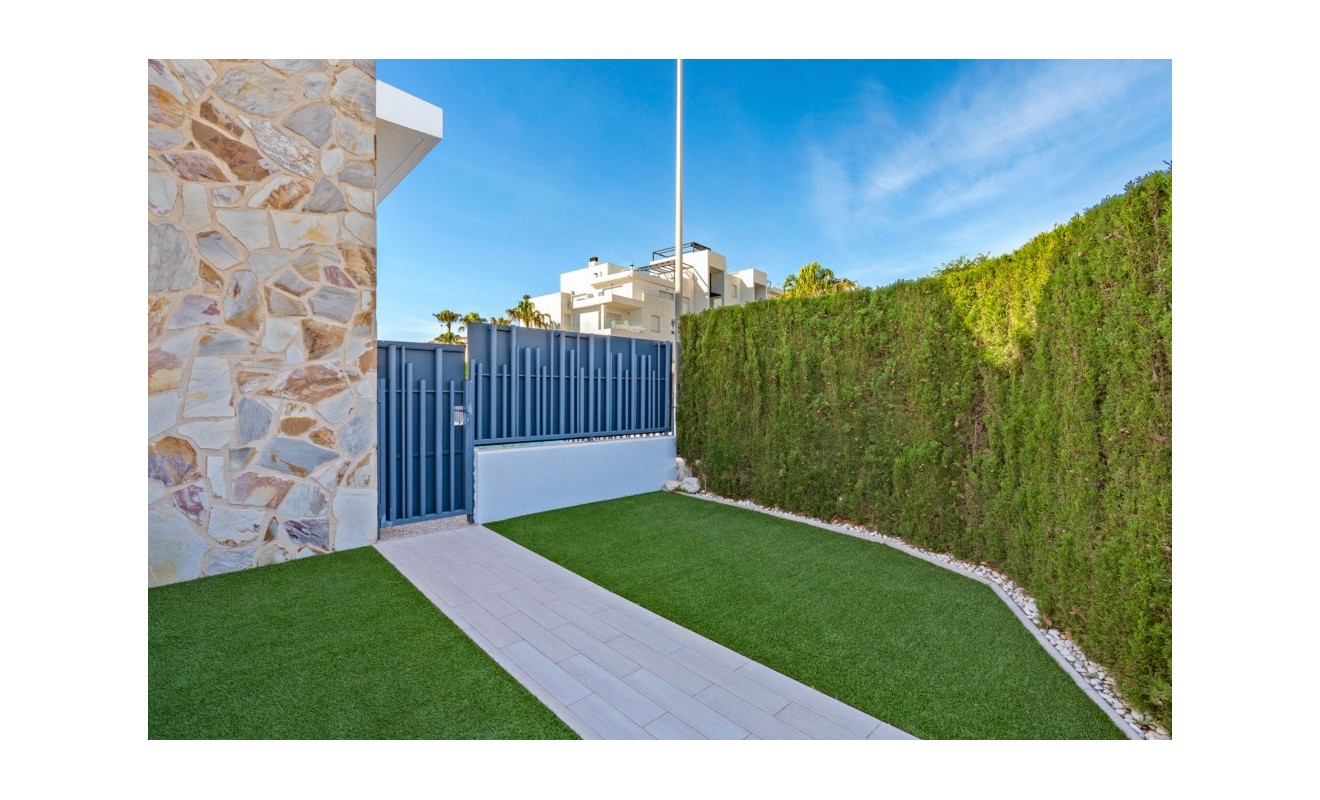 Sale - Townhouse - Punta Prima