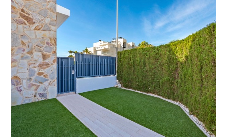 Sale - Townhouse - Punta Prima