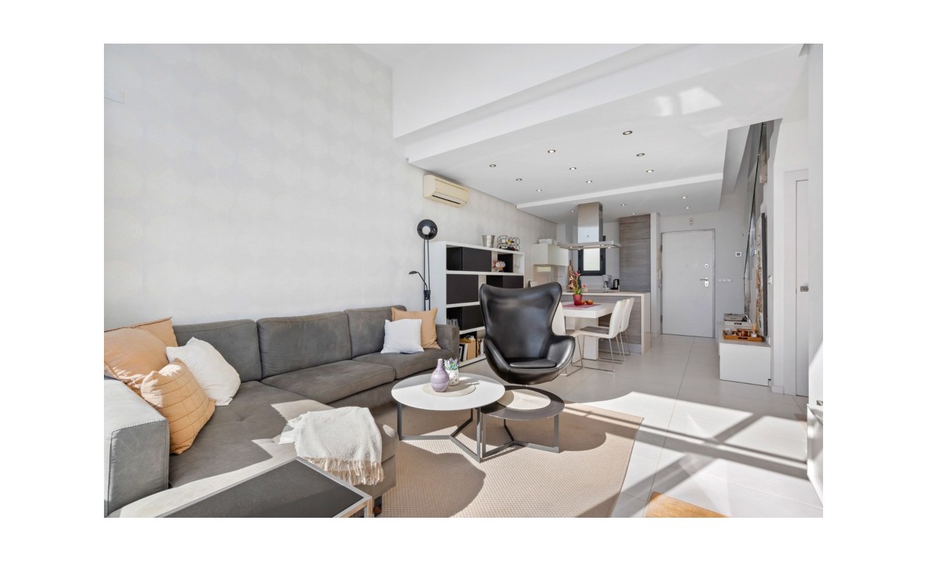 Sale - Townhouse - Punta Prima