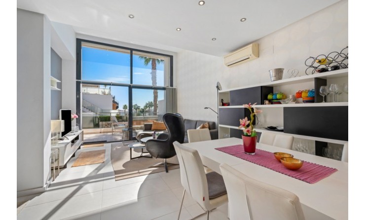 Sale - Townhouse - Punta Prima