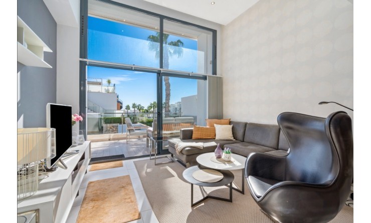 Sale - Townhouse - Punta Prima