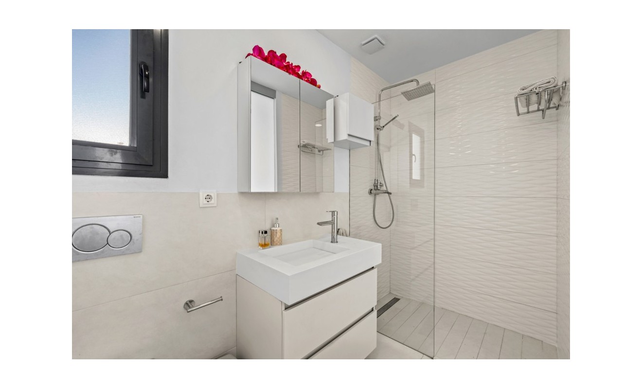 Sale - Townhouse - Punta Prima