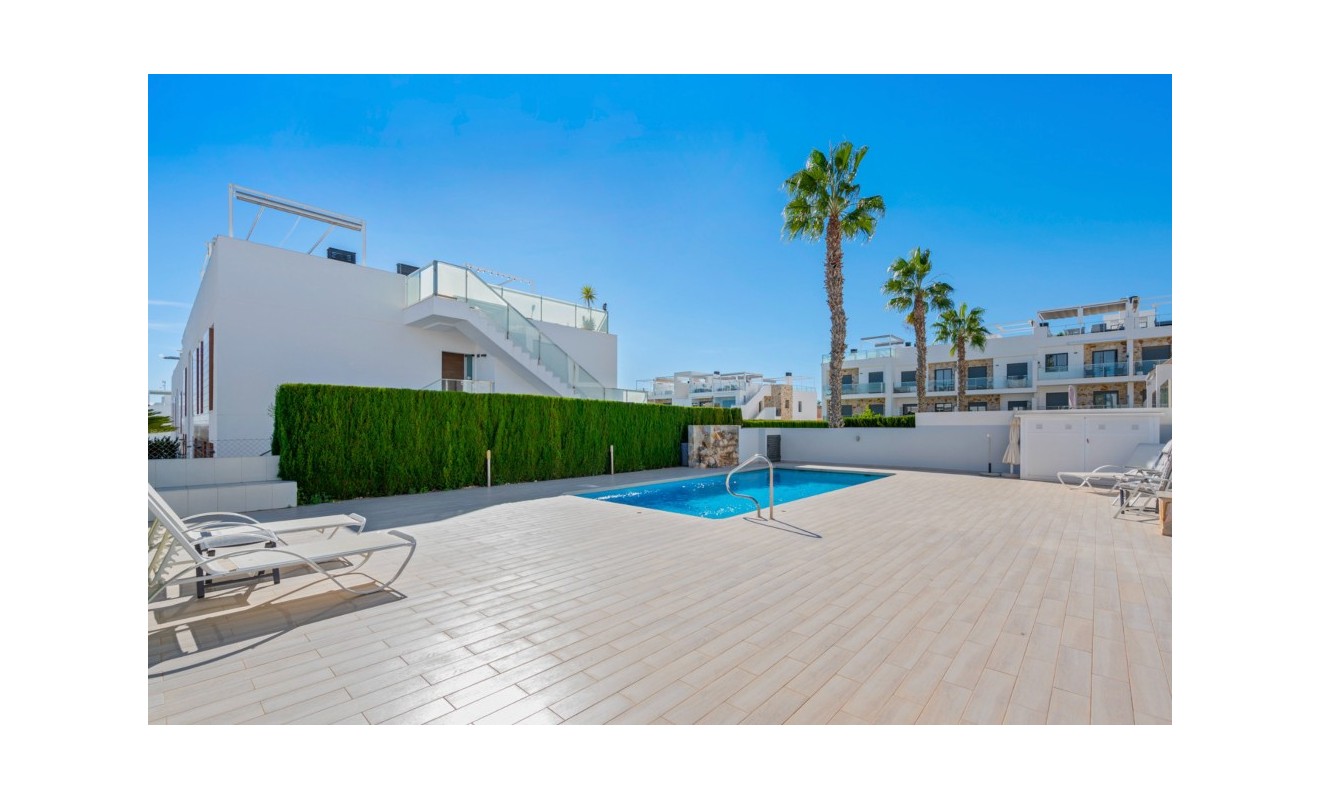 Sale - Townhouse - Punta Prima