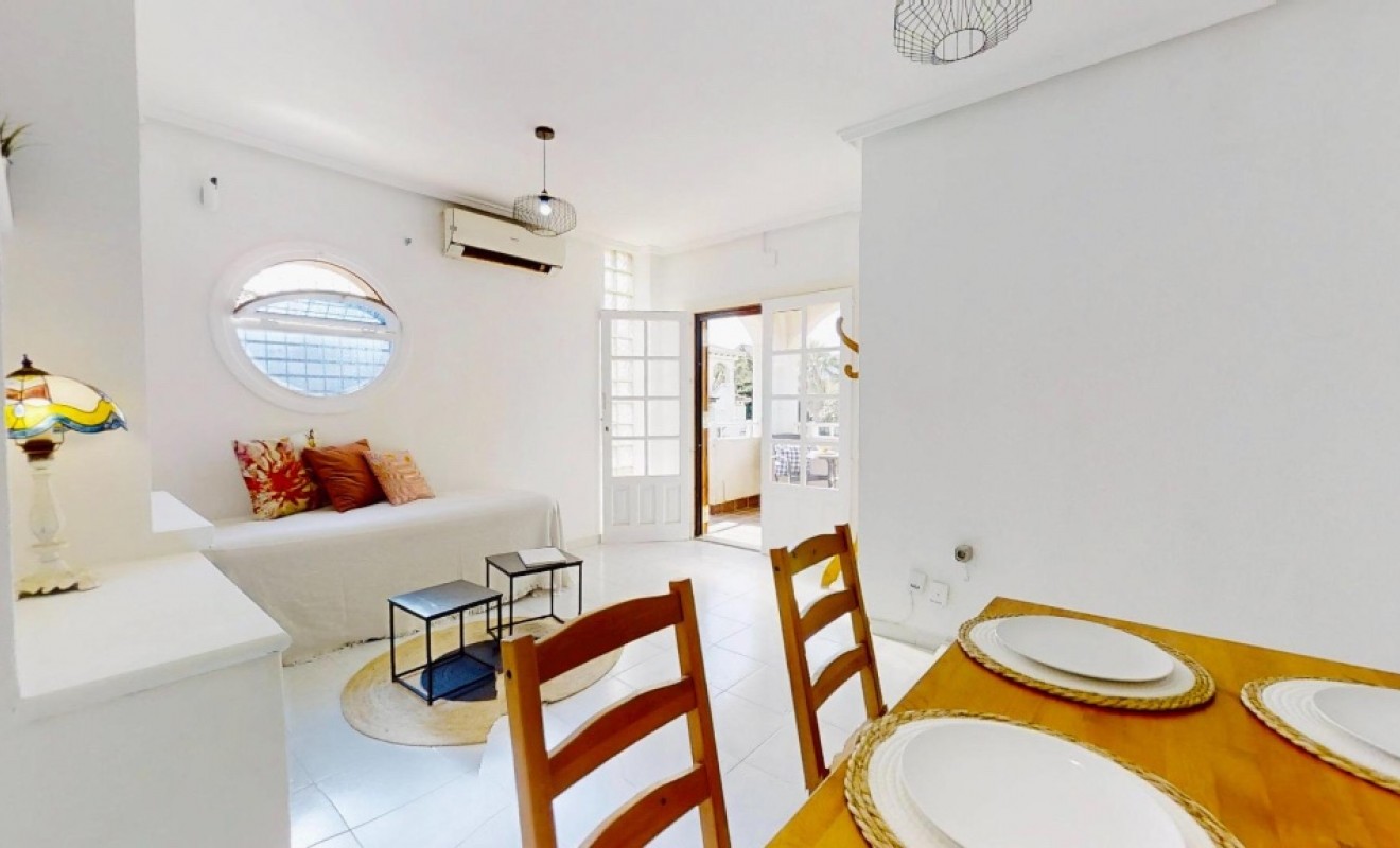 Sale - Apartment - Punta Prima