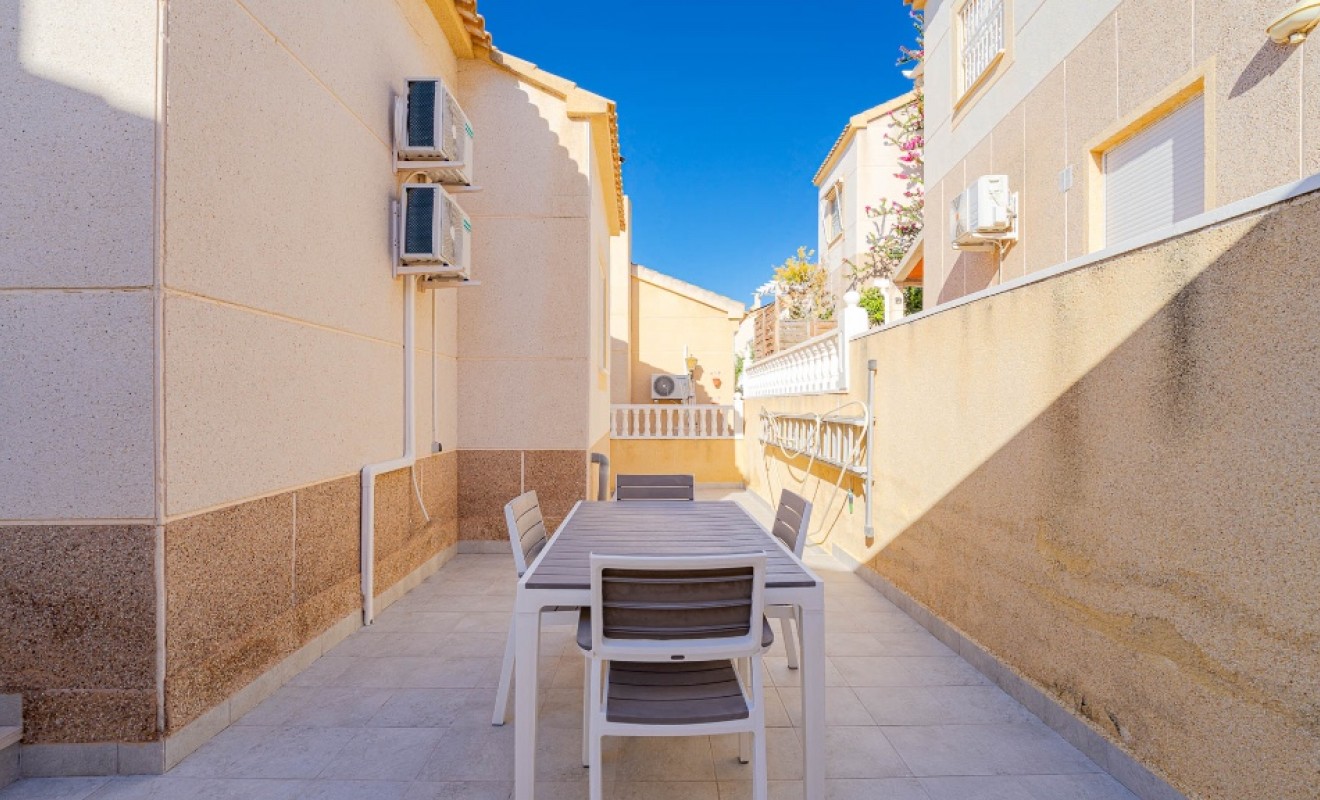 Sale - Villa - Orihuela Costa - Los Altos