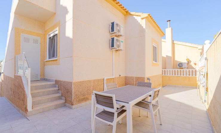 Sale - Villa - Orihuela Costa - Los Altos