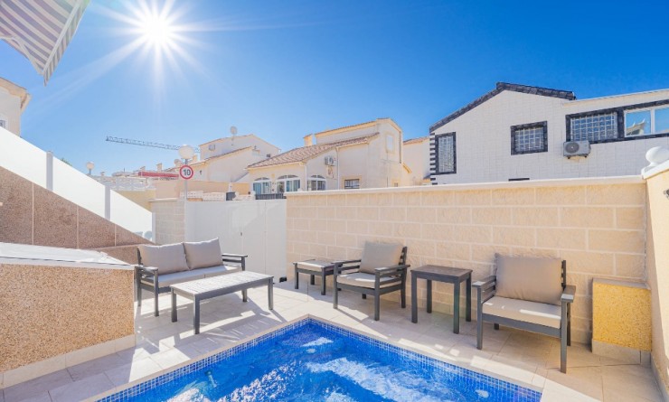 Sale - Villa - Orihuela Costa - Los Altos