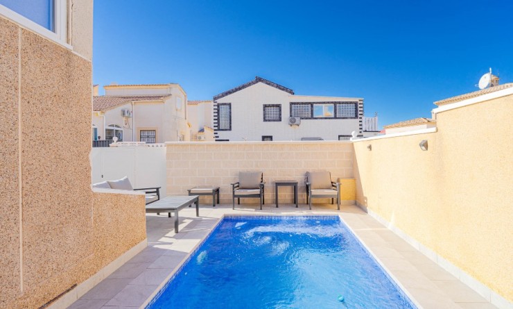 Sale - Villa - Orihuela Costa - Los Altos