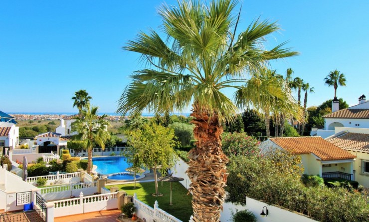 Revente - 2. Town house - Orihuela Costa - Villamartín