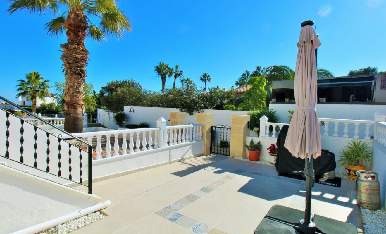 Revente - 2. Town house - Orihuela Costa - Villamartín