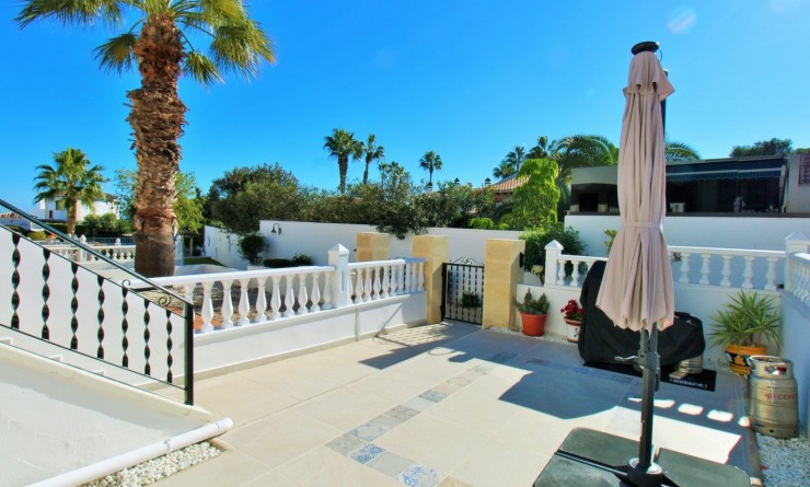 Revente - 2. Town house - Orihuela Costa - Villamartín