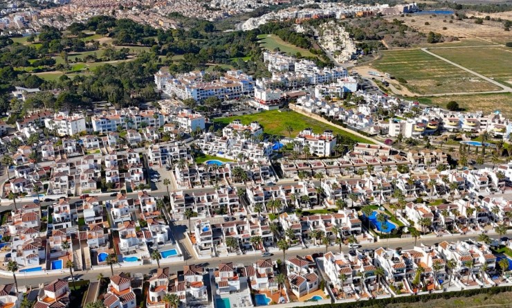 Revente - 2. Town house - Orihuela Costa - Villamartín