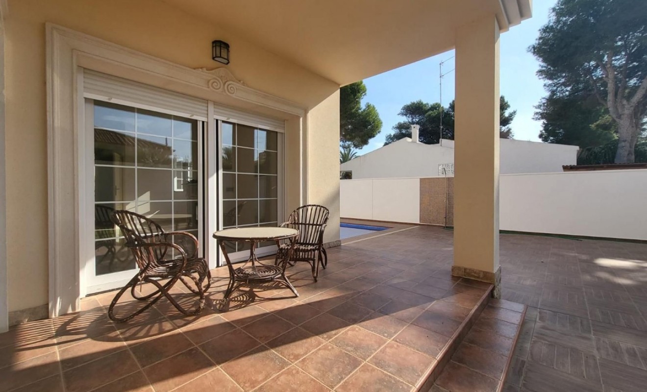 Revente - Villa - Cabo Roig