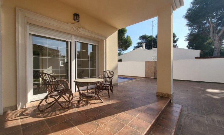 Revente - Villa - Cabo Roig