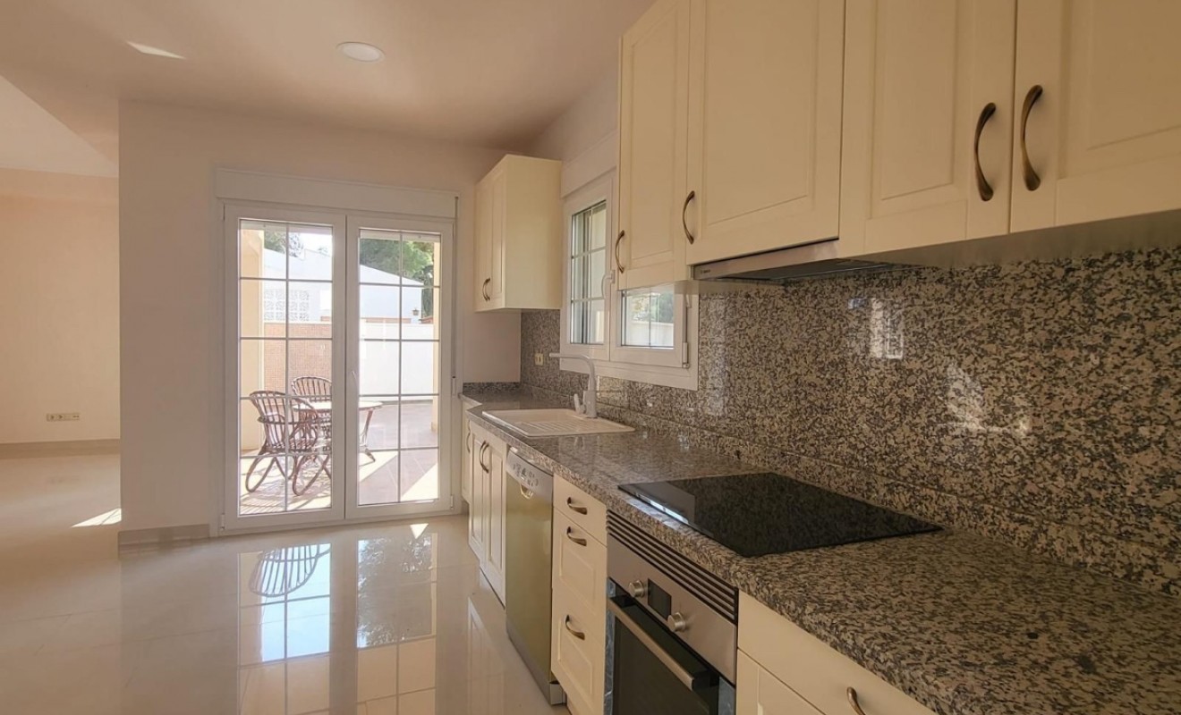 Revente - Villa - Cabo Roig