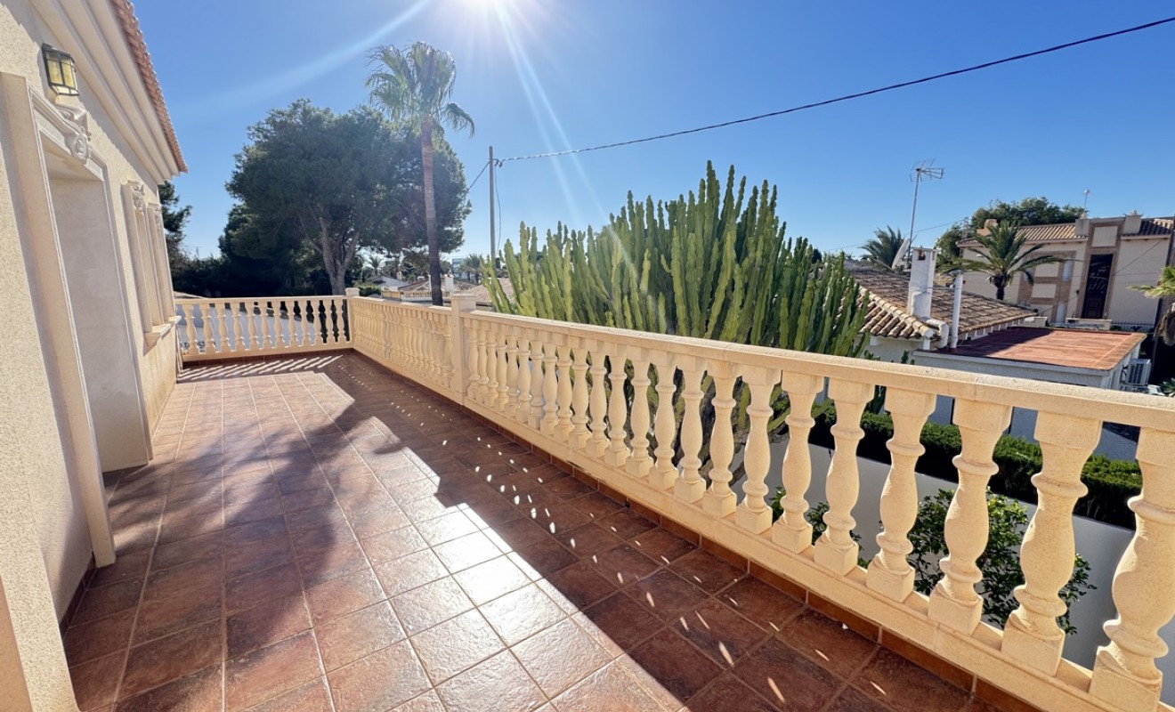 Revente - Villa - Cabo Roig