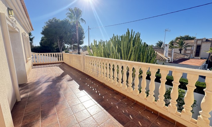Revente - Villa - Cabo Roig