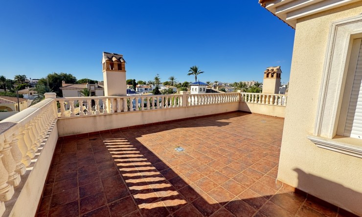 Revente - Villa - Cabo Roig