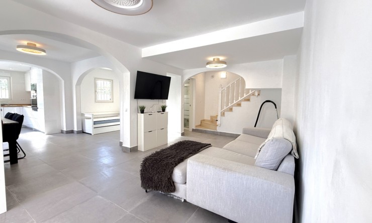 Sale - semi_detached_house - Orihuela - Costa Blanca Sur