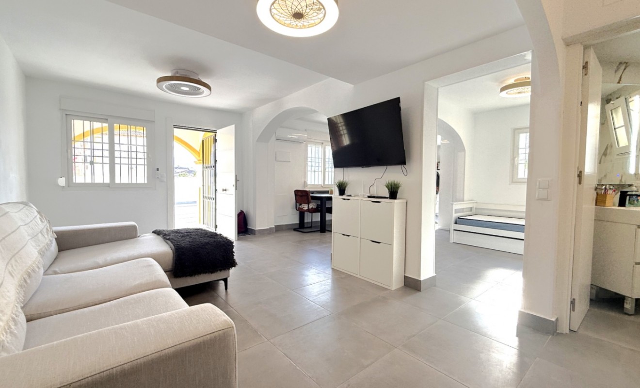 Sale - semi_detached_house - Orihuela - Costa Blanca Sur