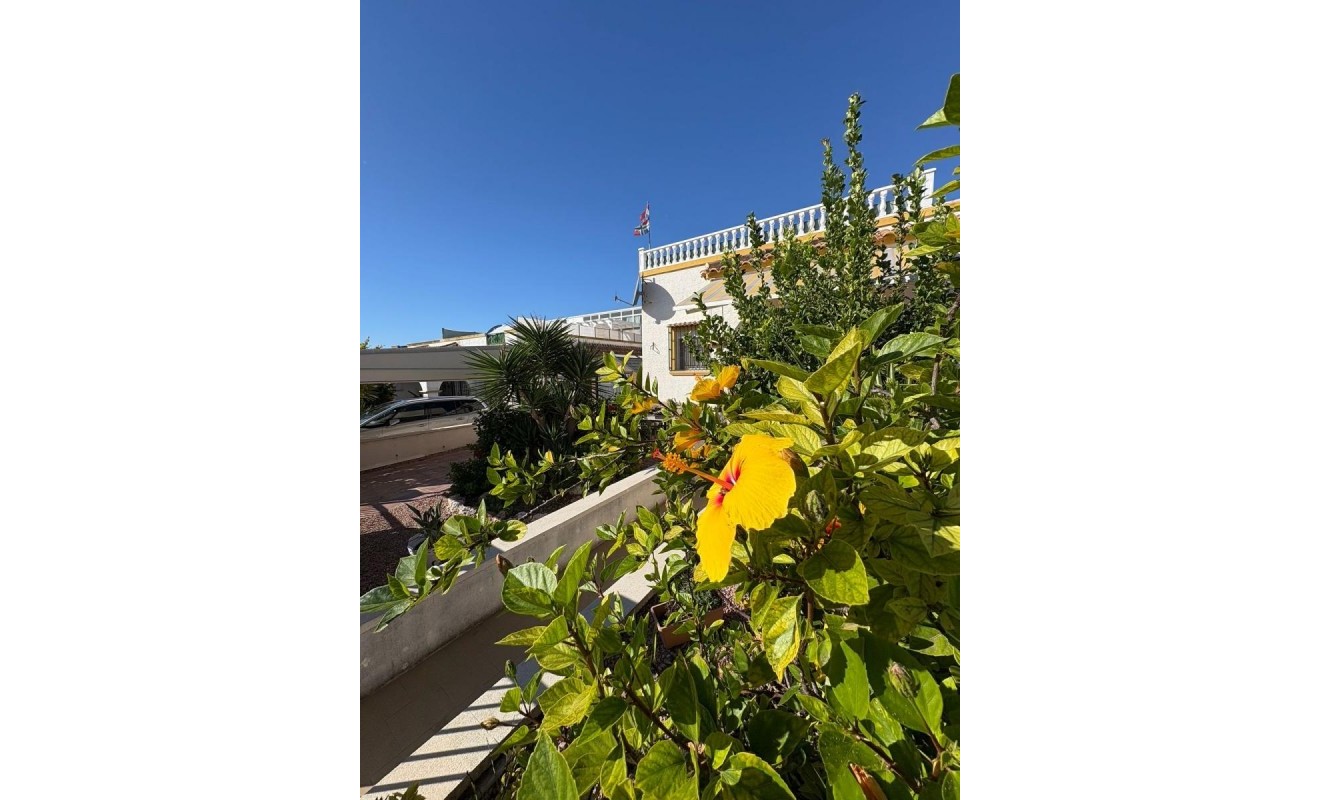 Sale - Semi-detached Villa - San Fulgencio