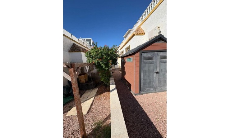 Sale - Semi-detached Villa - San Fulgencio