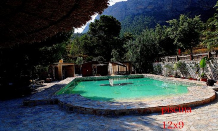 Revente - Finca - Gea Y Truyols