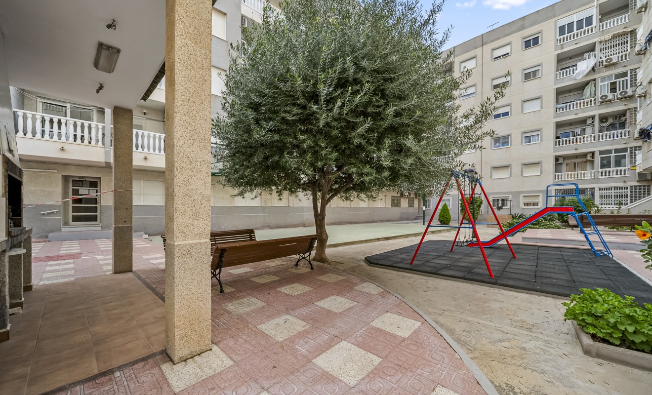 Revente - Apartamento - Torrevieja - Centro