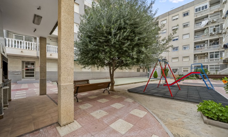 Revente - Apartamento - Torrevieja - Centro