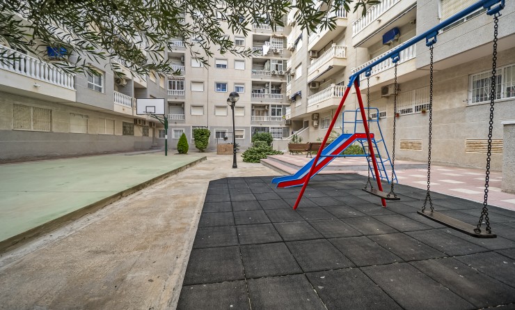 Revente - Apartamento - Torrevieja - Centro