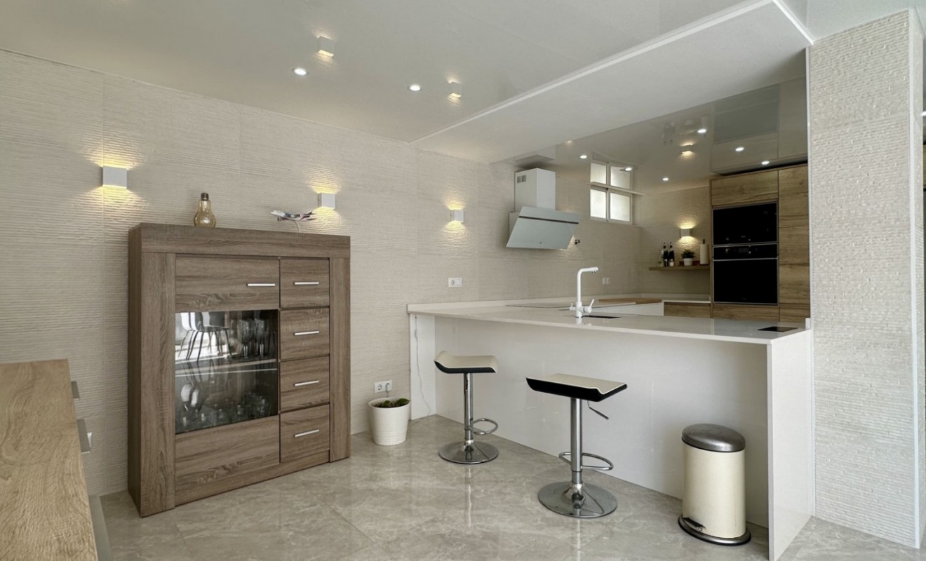 Wederverkoop - Detached villa - Orihuela Costa - Los Dolses