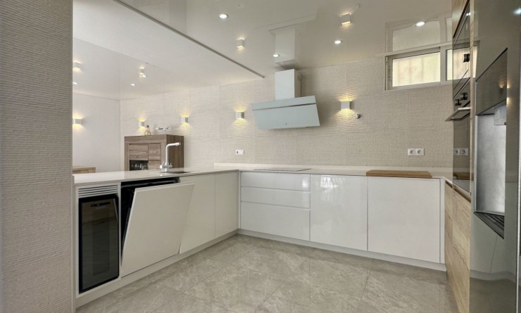 Wederverkoop - Detached villa - Orihuela Costa - Los Dolses