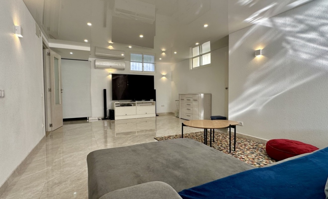 Wederverkoop - Detached villa - Orihuela Costa - Los Dolses