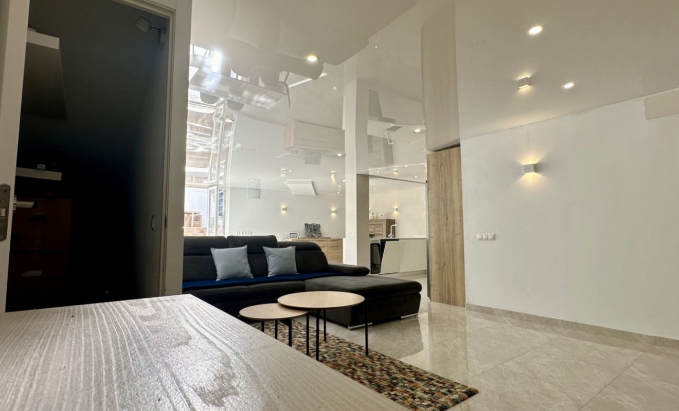 Wederverkoop - Detached villa - Orihuela Costa - Los Dolses