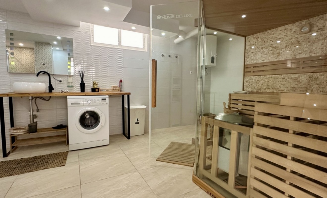 Wederverkoop - Detached villa - Orihuela Costa - Los Dolses