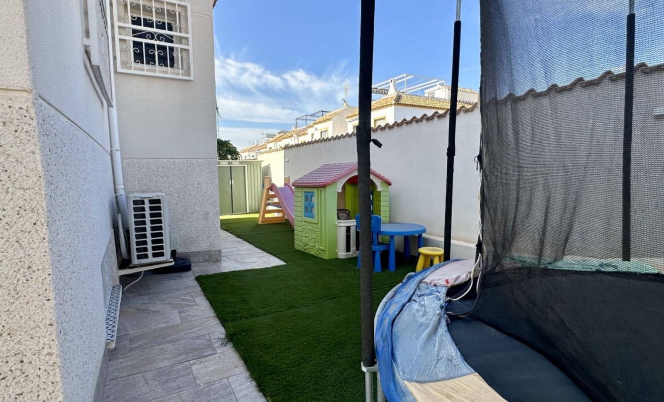 Wederverkoop - Detached villa - Orihuela Costa - Los Dolses