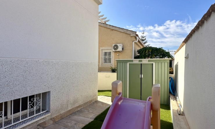Wederverkoop - Detached villa - Orihuela Costa - Los Dolses