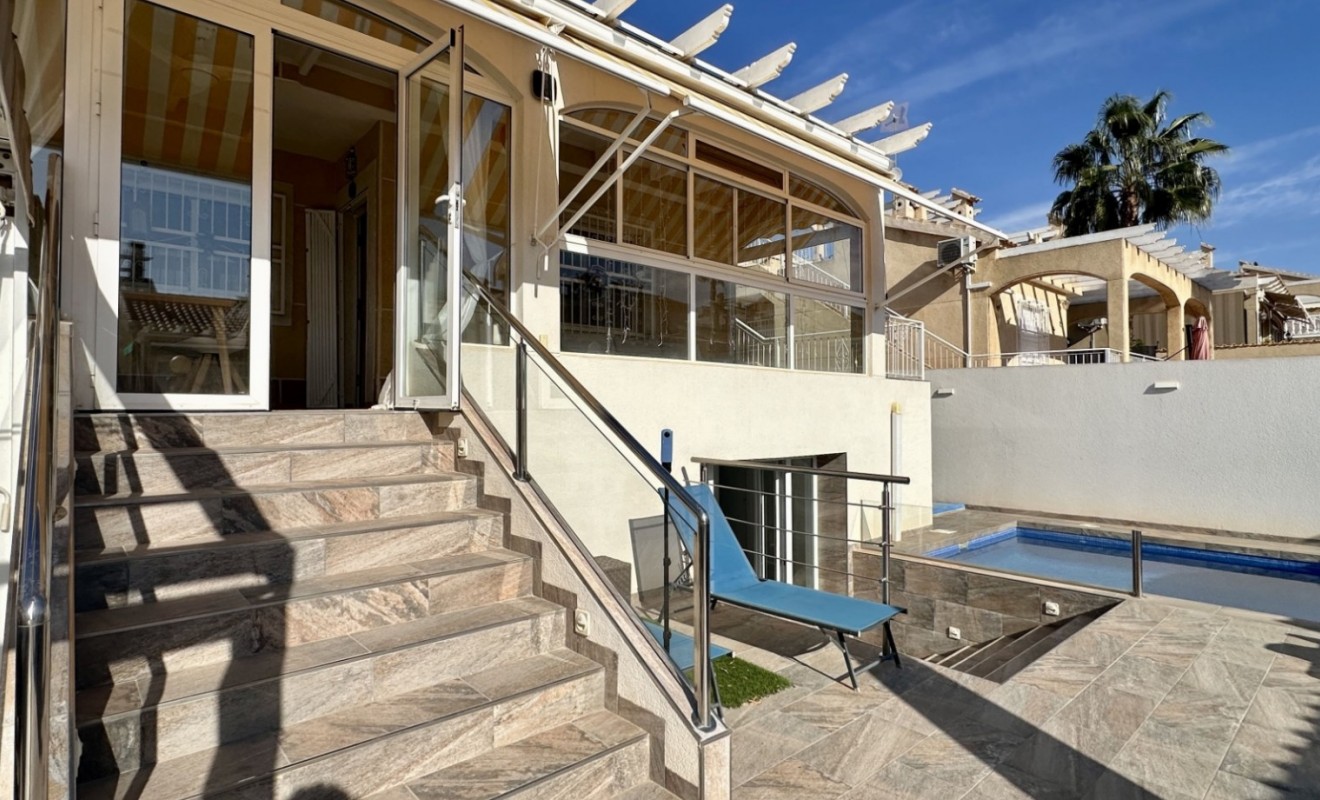 Wederverkoop - Detached villa - Orihuela Costa - Los Dolses